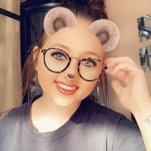 Meet your Posher, Makayla